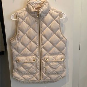 Never worn puffer vest